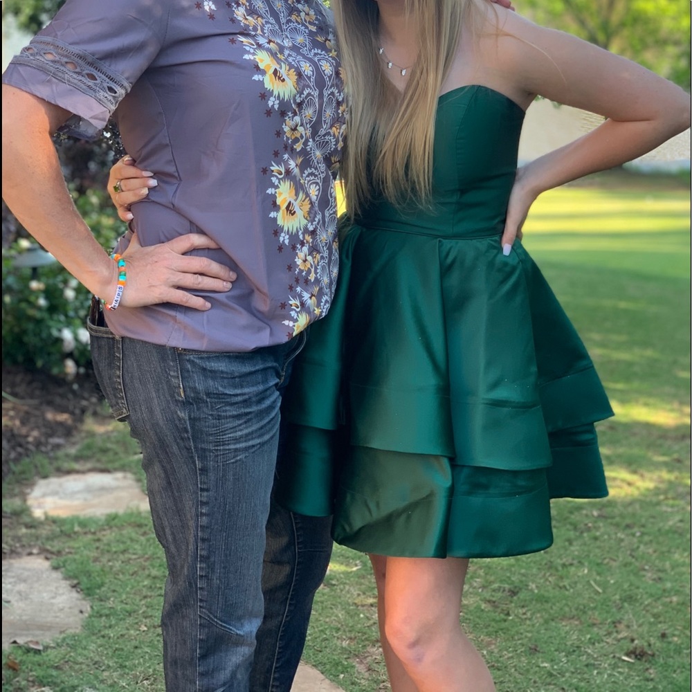 Formal cocktail dress size 1 Emerald green